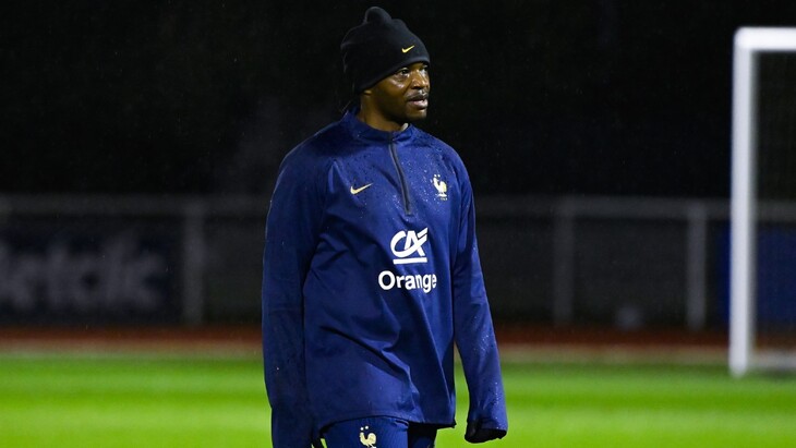 Стив Манданда