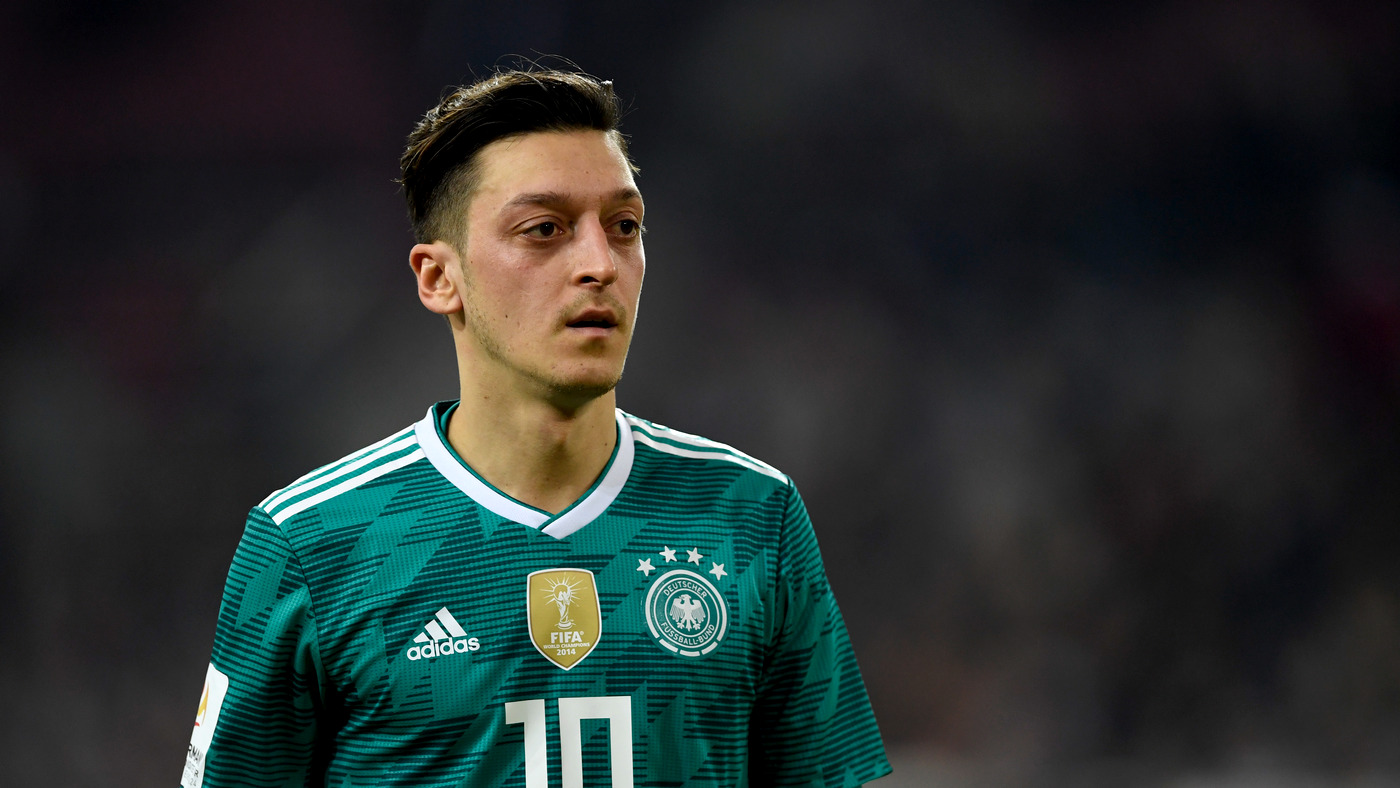 Месут Озил — одна из главных звезд сборной Германии 2010-х