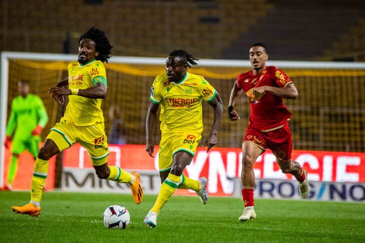 Мозес Симон