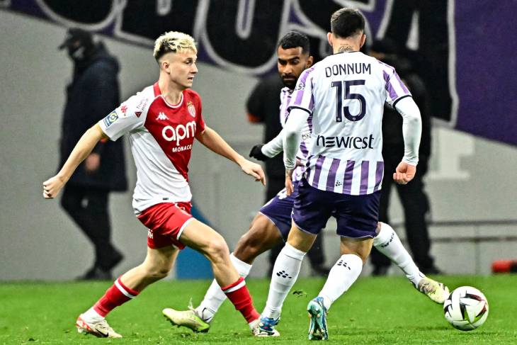 Александр Головин