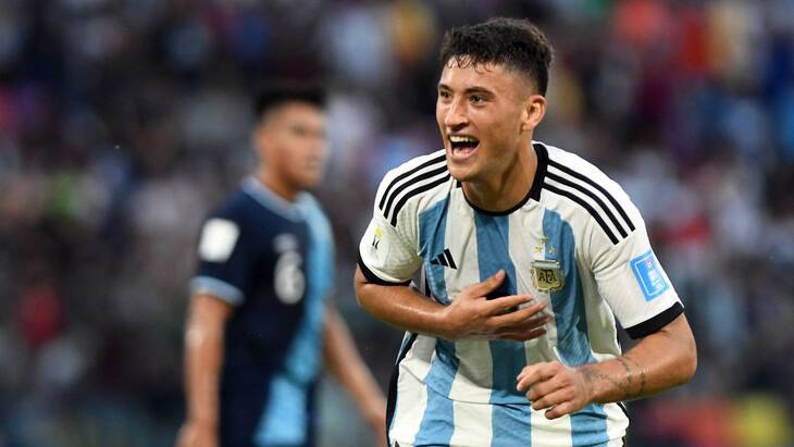 Алехо Велис