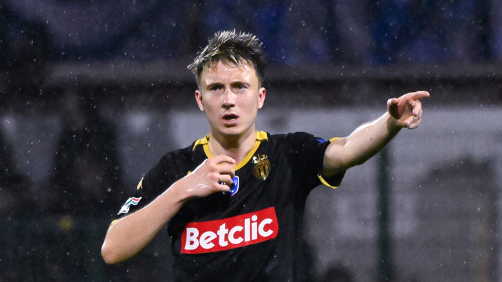 Александр Головин