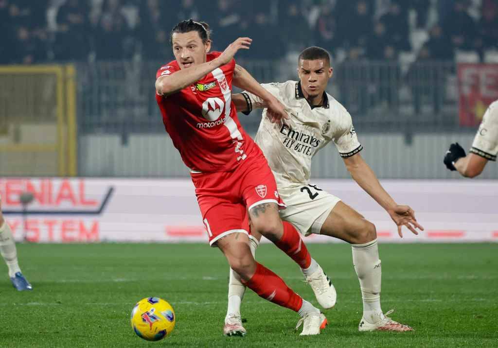 Фрагмент матча Монца — Милан