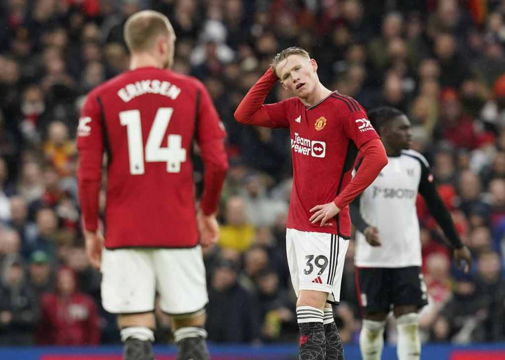 Фрагмент матча Манчестер Юнайтед — Фулхэм