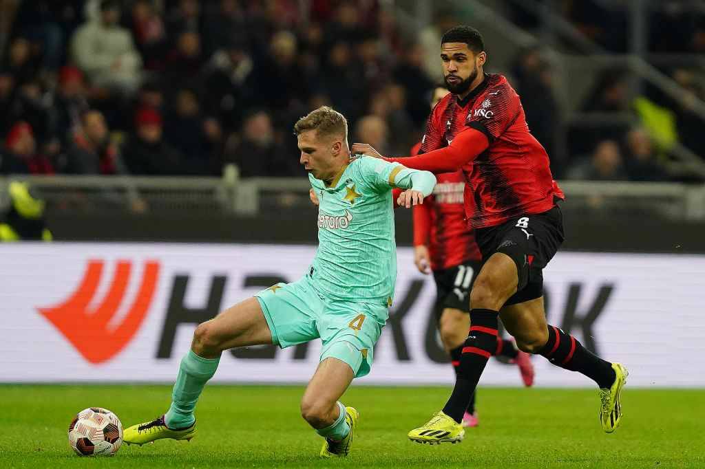 Фрагмент матча Милан — Славия