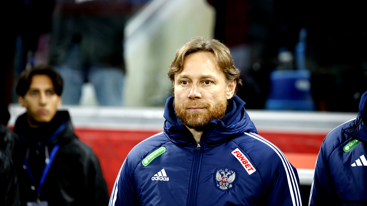Валерий Карпин