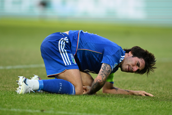 Сандро Тонали