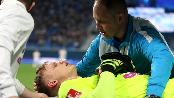 Владислав Тороп получил травму