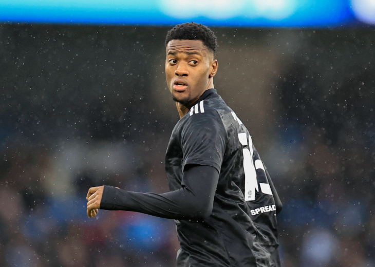 Тосин Адарабиойо