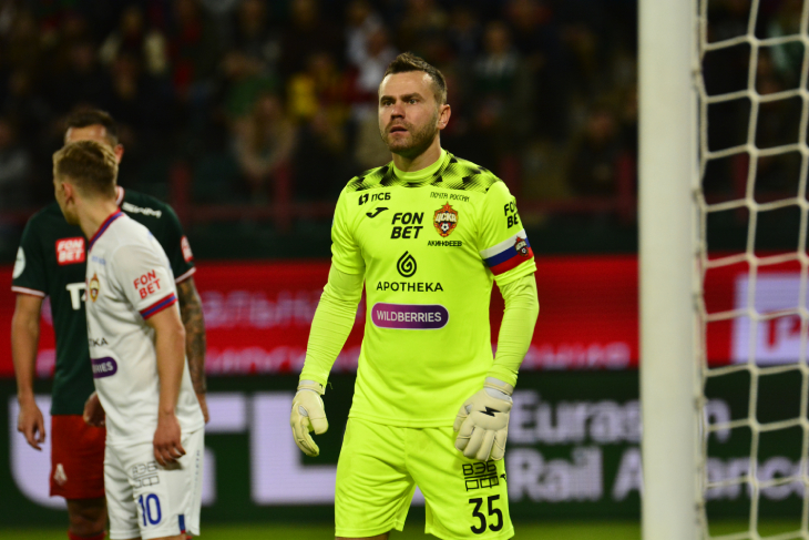 Игорь Акинфеев