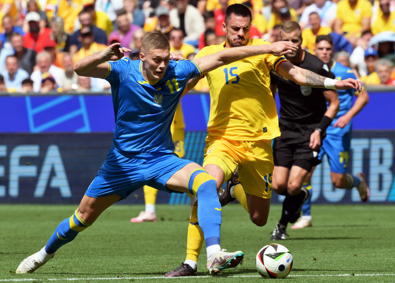 Фрагмент матча Румыния — Украина