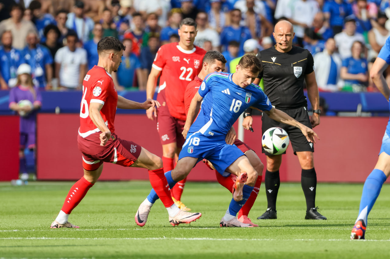 Фрагмент матча Швейцария — Италия