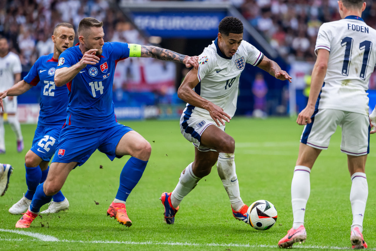 Фрагмент матча Англия — Словакия