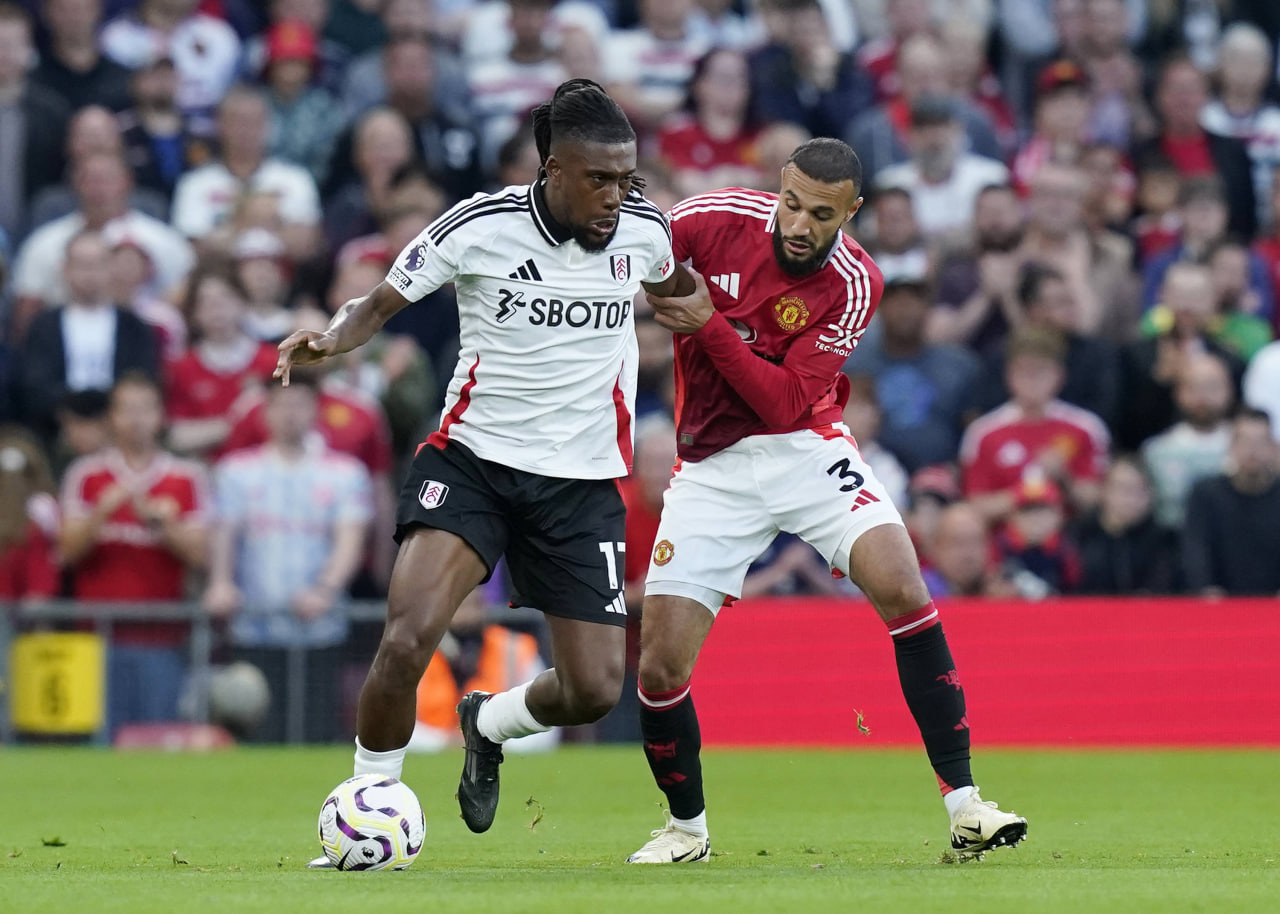 Фрагмент матча Манчестер Юнайтед — Фулхэм