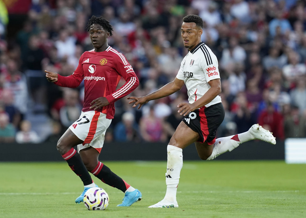 Фрагмент матча Манчестер Юнайтед — Фулхэм