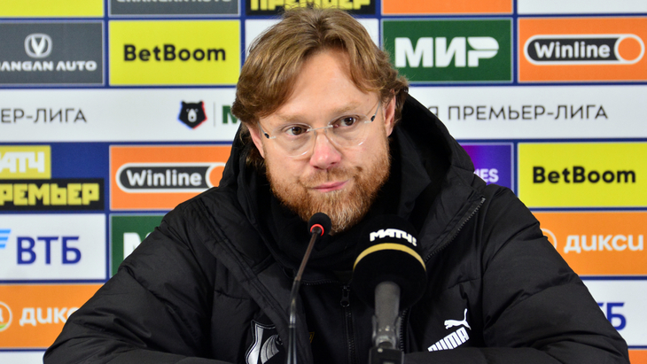 Валерий Карпин