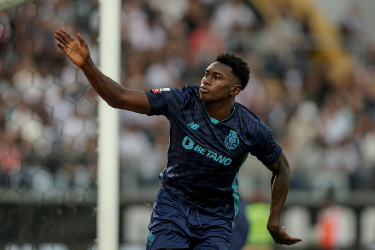 Саму Агехова 