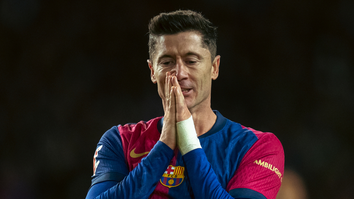 Роберт Левандовский — нападающий «Барселоны»