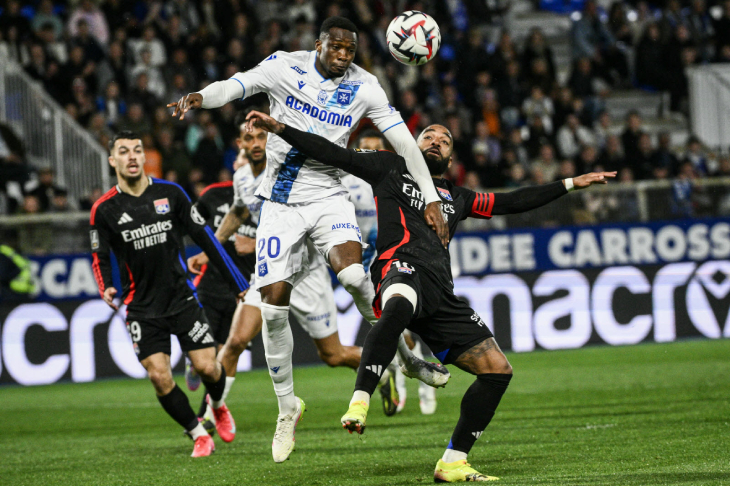 Осер — Лион