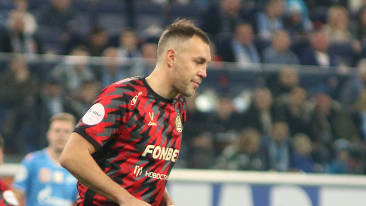 Артем Дзюба — нападающий «Акрона»