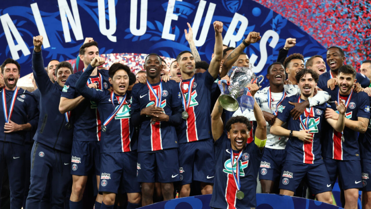 Игроки ПСЖ с Кубком Франции