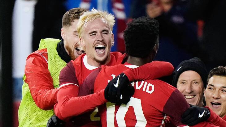 Сборная Канады по футболу