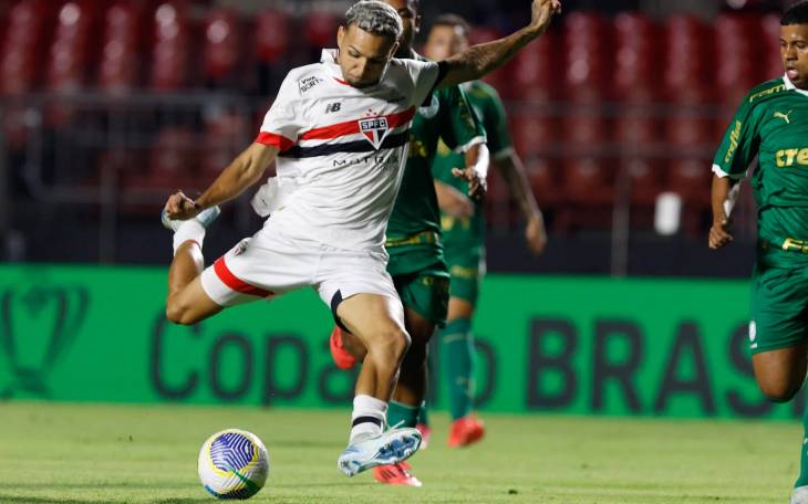 Матеус Алвес