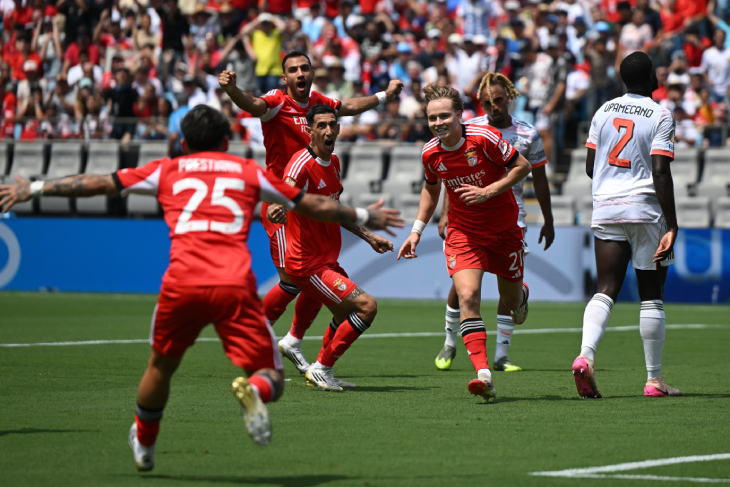 Бенфика — Бавария