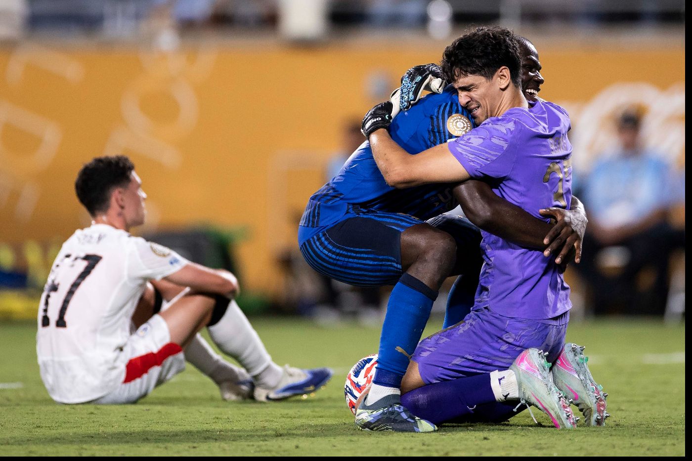 Калиду Кулибали и Яссин Буну