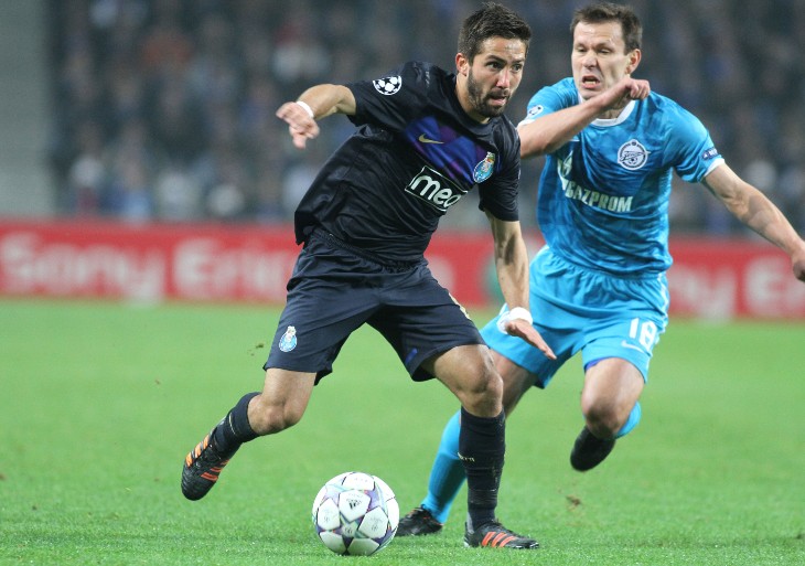 Жоау Моутинью в матче Лиги чемпионов против «Зенита»