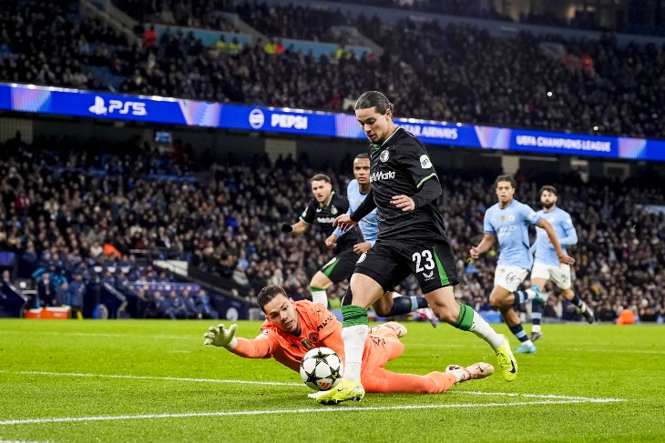 Фрагмент матча «Манчестер Сити» — «Фейеноорд»