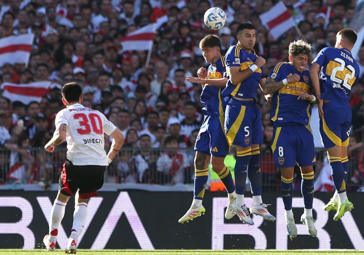 Гол Мастантуоно в ворота «Бока Хуниорс»
