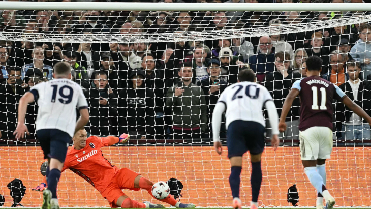 Пенальти Уоткинса