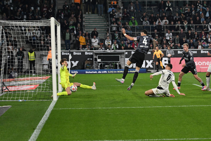 Гол в ворота «Боруссии»