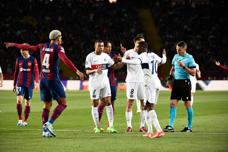 Фрагмент матча «Барселона» — «ПСЖ»