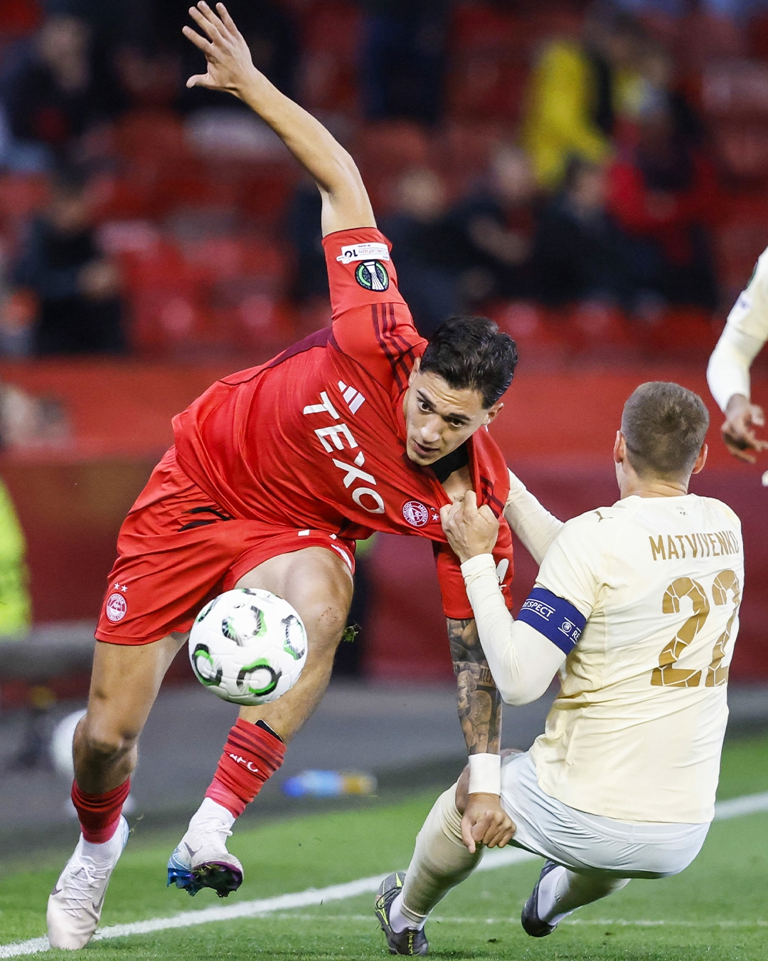 «Абердин» — «Шахтер»