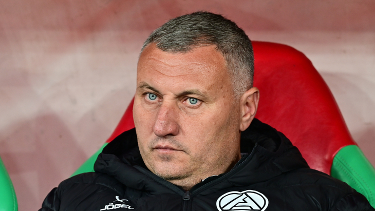 Заур Тедеев — главный тренер «Акрона»