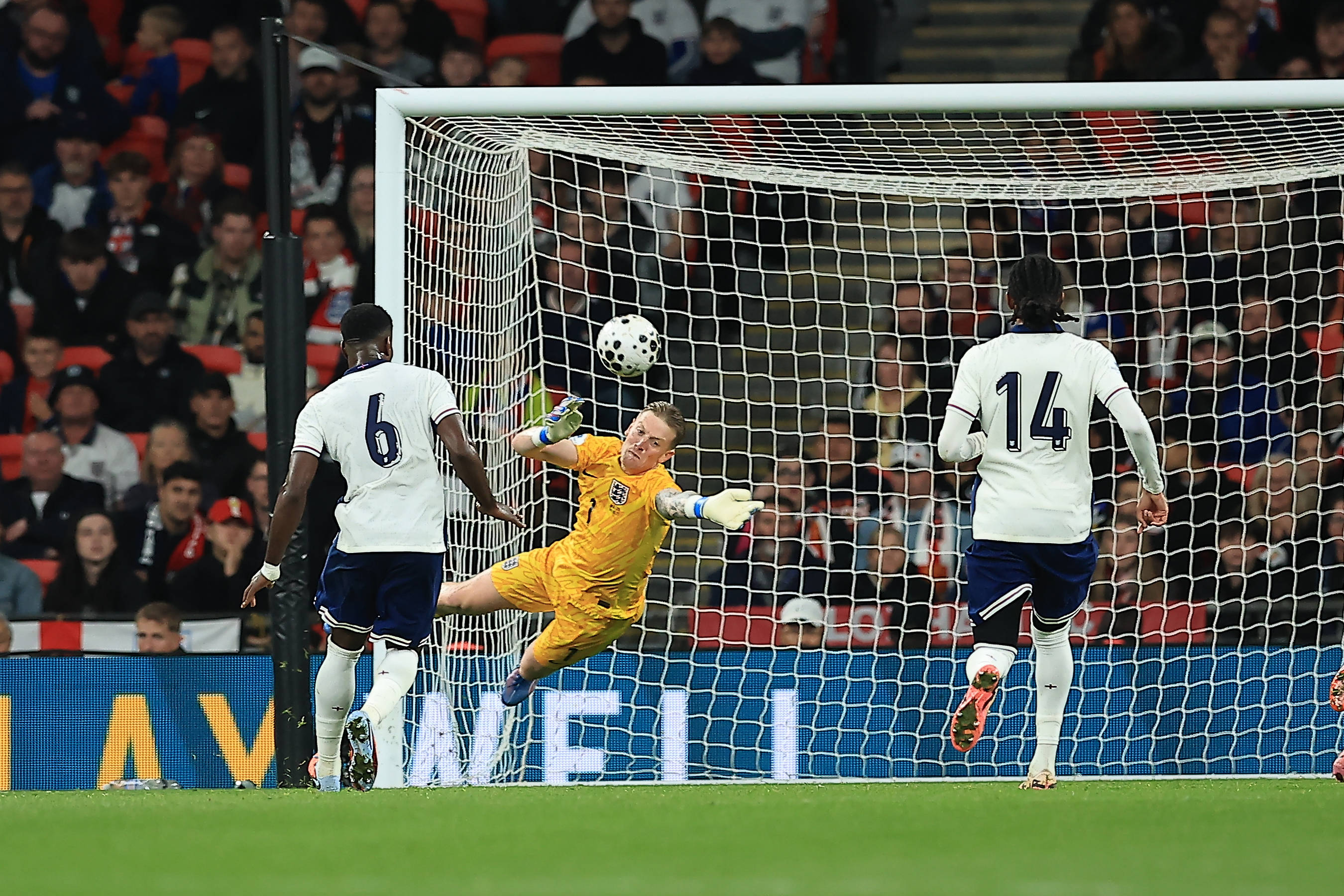 Спасение Пикфорда