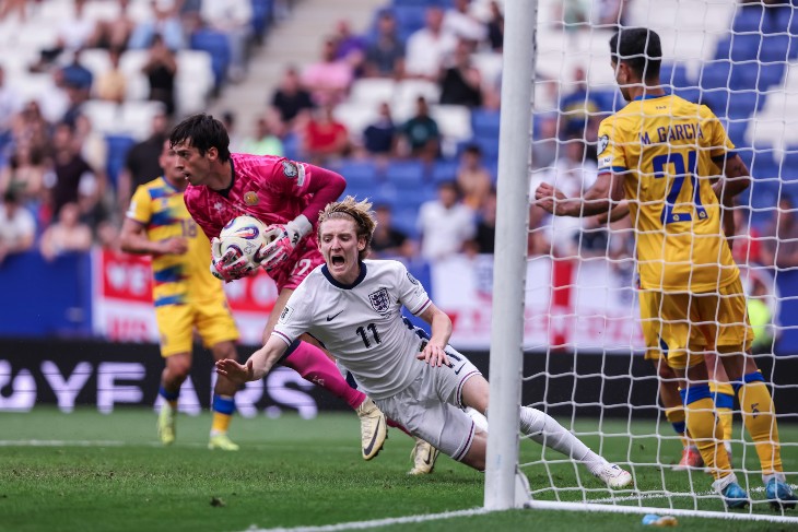 Фрагмент матча Андорра — Англия