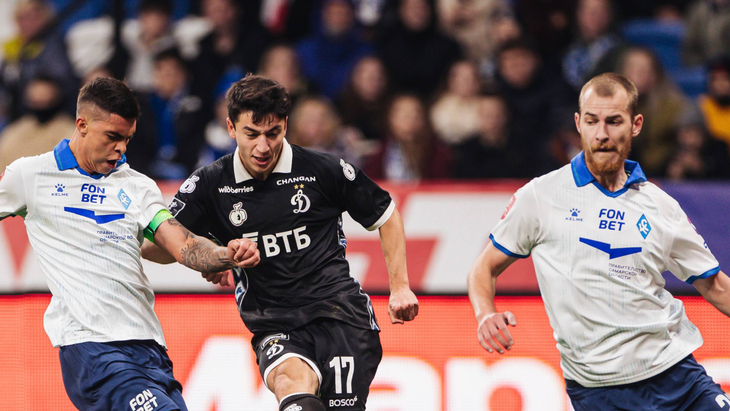 Фрагмент матча «Динамо» М — «Крылья Советов»