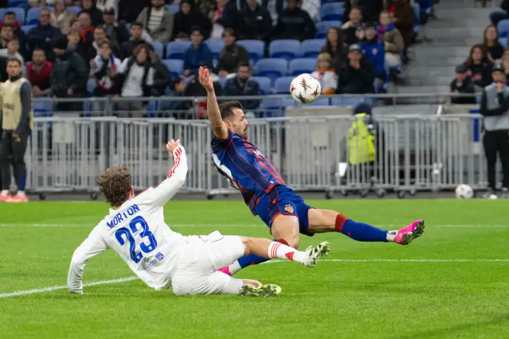 Тайлер Мортон