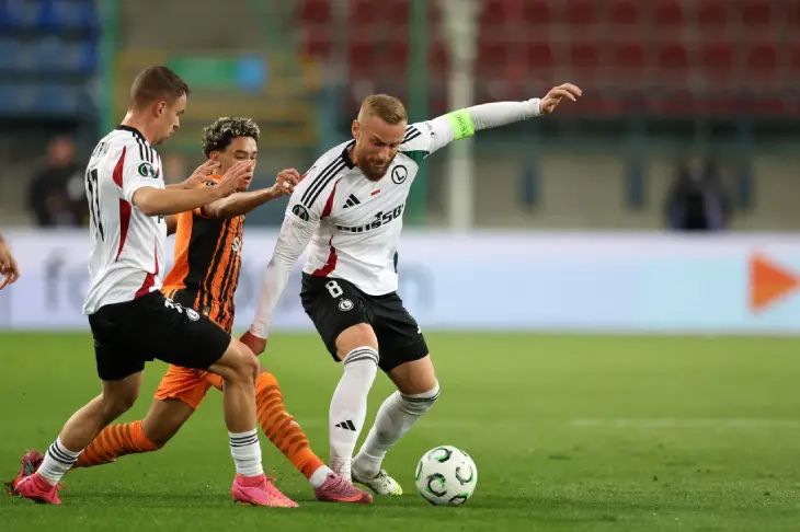 «Шахтер» — «Легия»