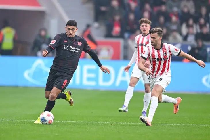 «Байер» — «Фрайбург»