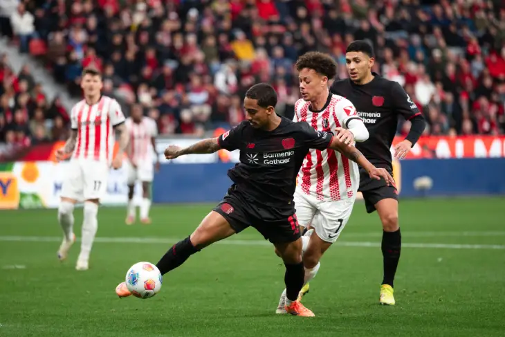 «Байер» — «Фрайбург»