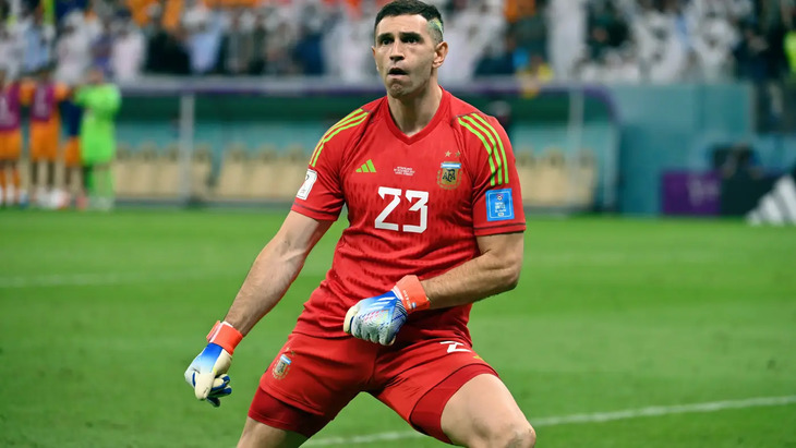 Эмилиано Мартинес