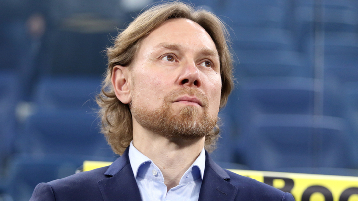 Валерий Карпин