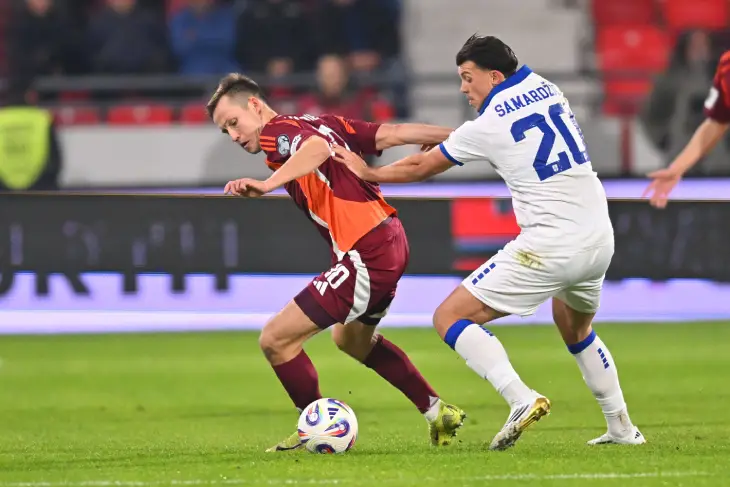 Сборная Латвии забила и теперь сидит в обороне