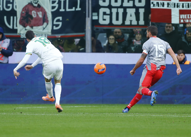 Голевой удар Матиаса Соуле