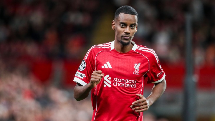 Александер Исак