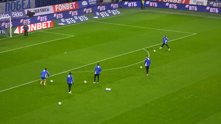 Игроки «Динамо» на разминке